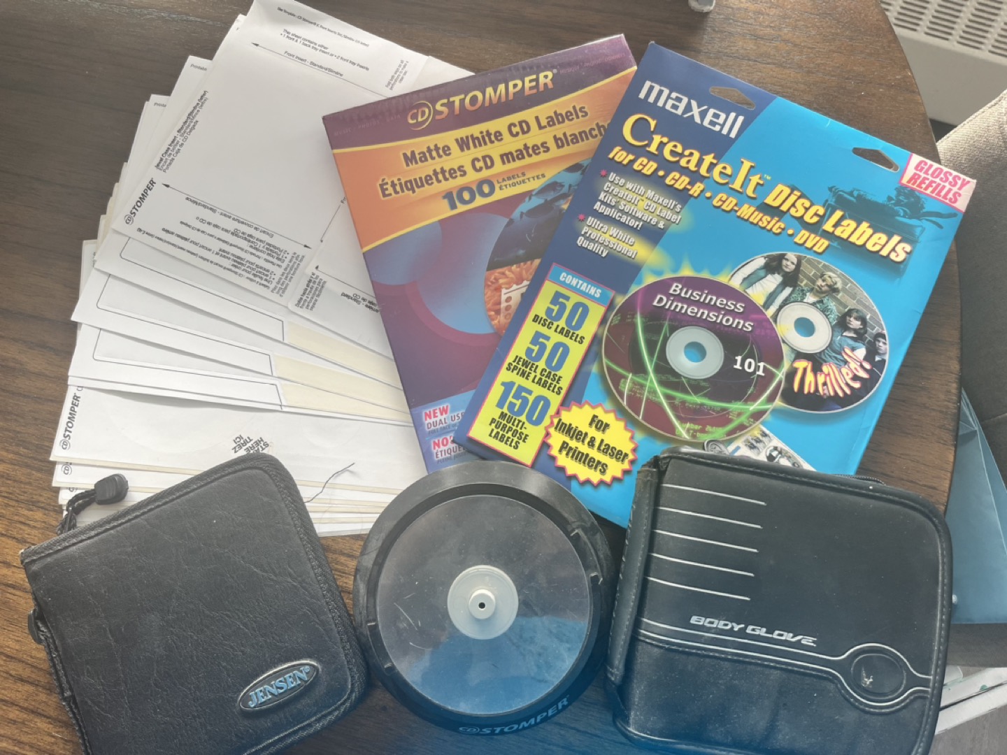 CD and DVD DIY disc and case labels and 2x disc holders thumbnail