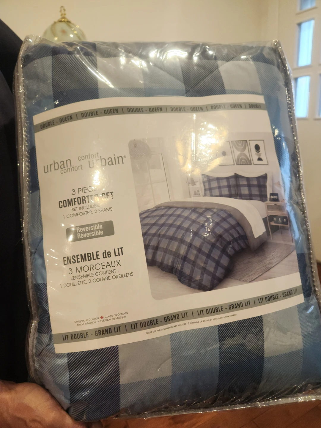 3 piece Double to Queen Comforter set - photo 2