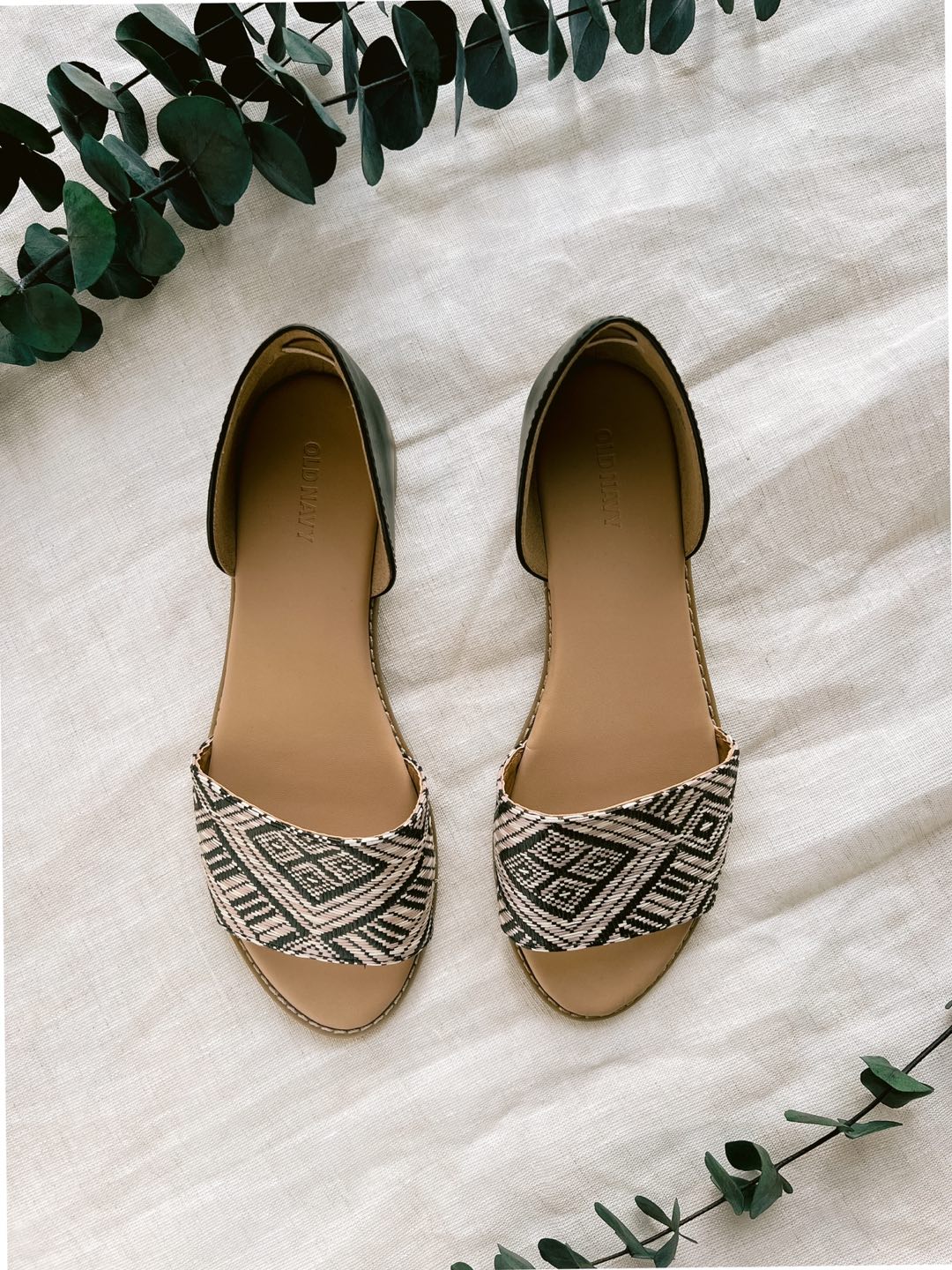 Peep Toe Ballet Flats - New image indicator(2)