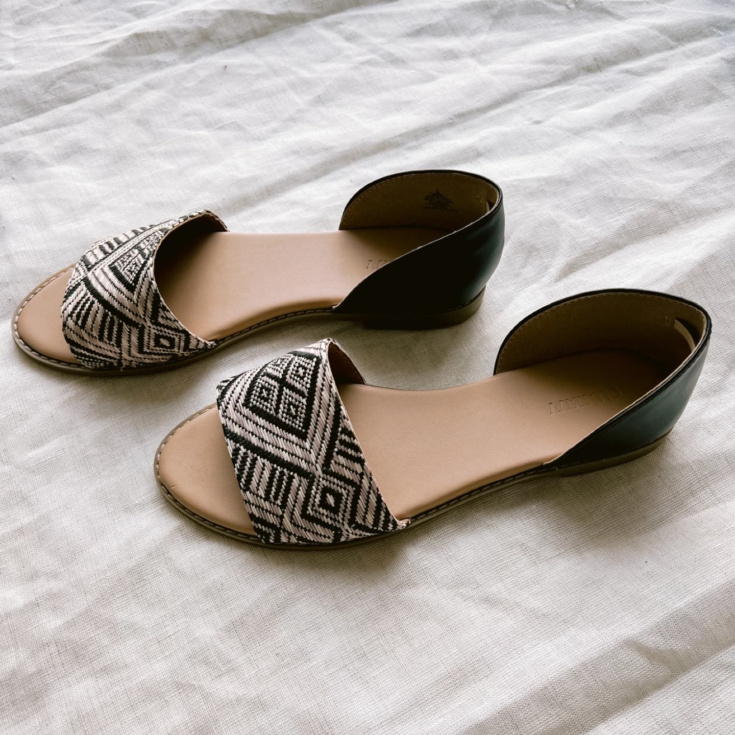 Peep Toe Ballet Flats - New image indicator(3)