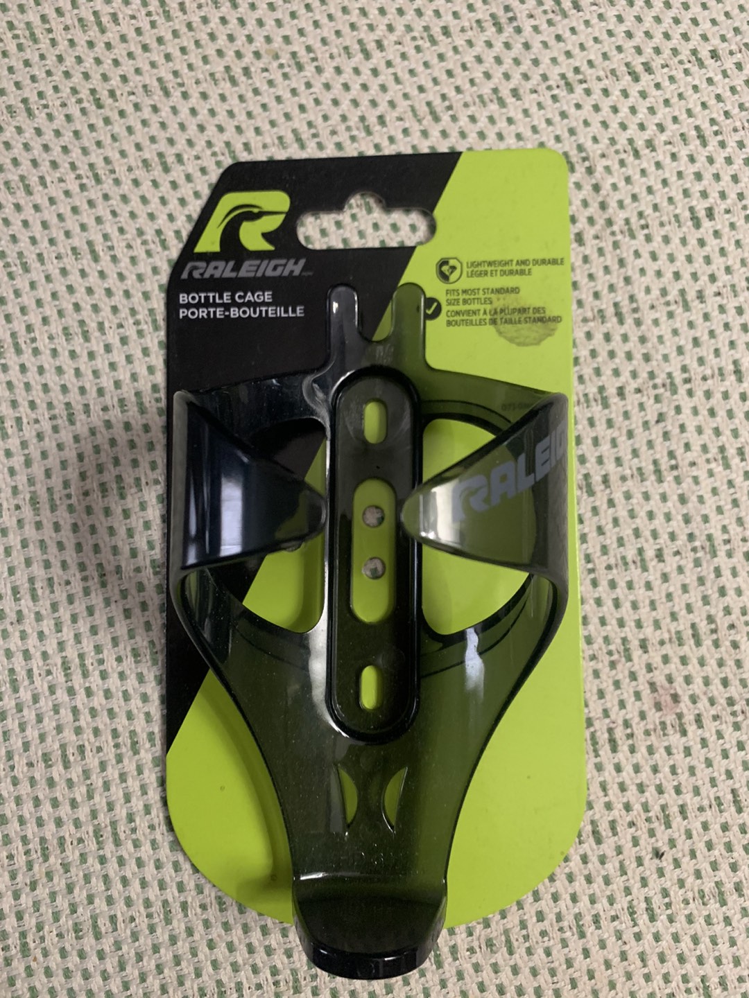 Water bottle cage for bike