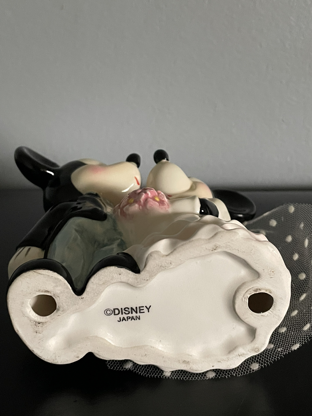 Vintage Mickey & Minnie Mouse BRIDE & GROOM Ceramic Figurine 5” image indicator(3)