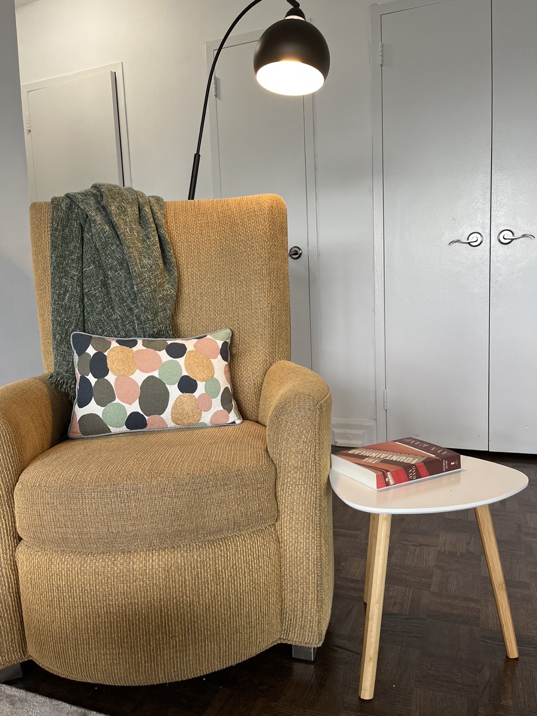 Floor Lamp | Studio Lamp | Black Lamp image indicator(2)