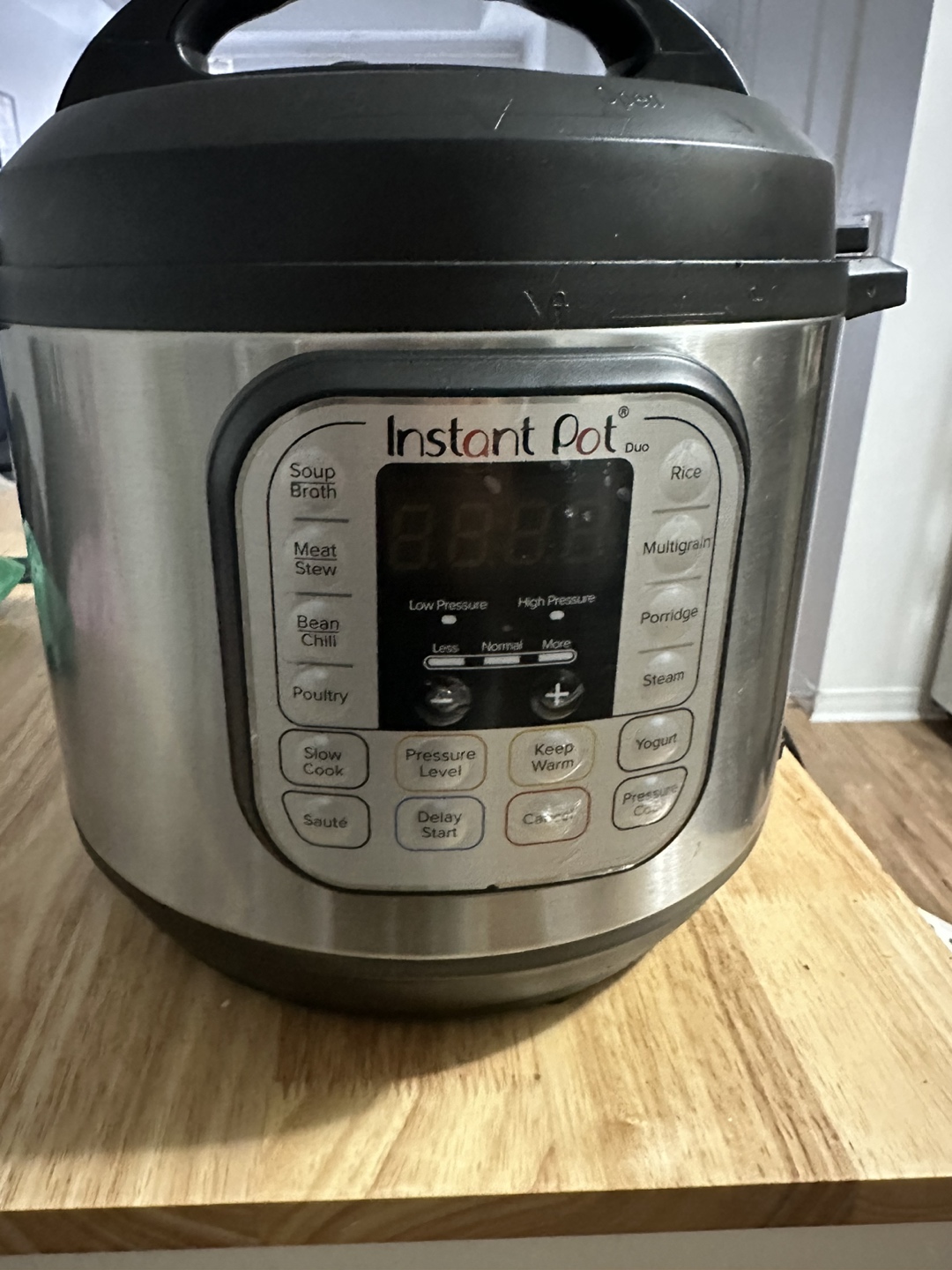 Instant Pot  7-in-1 Pressure Cooker - 6QT