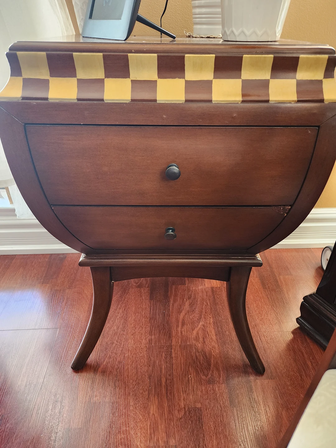 Wood Fancy Display Table thumbnail
