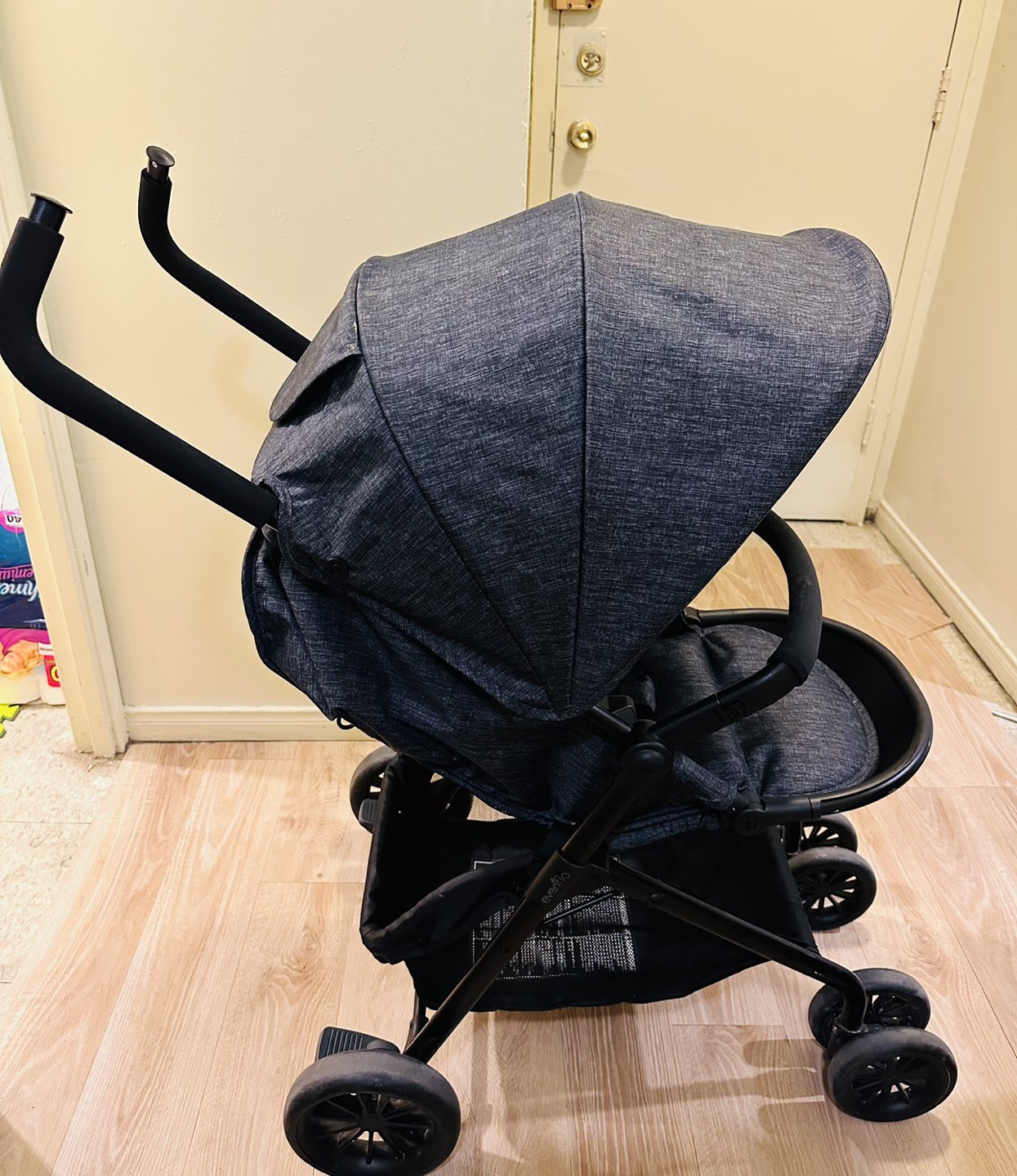 EvenFlo stroller with ride along board
