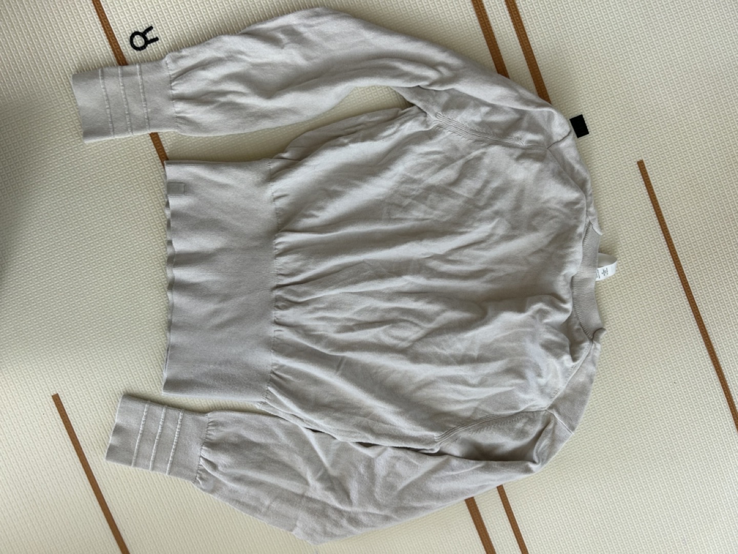 Lululemon Crossover ribbed waist sweater image indicator(3)