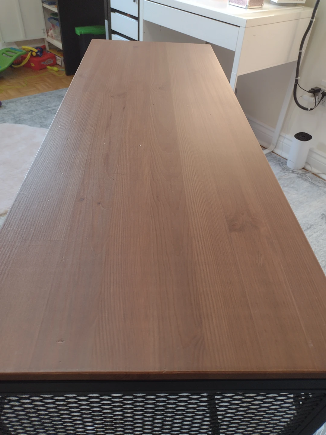 Ikea desk, like new - photo 2