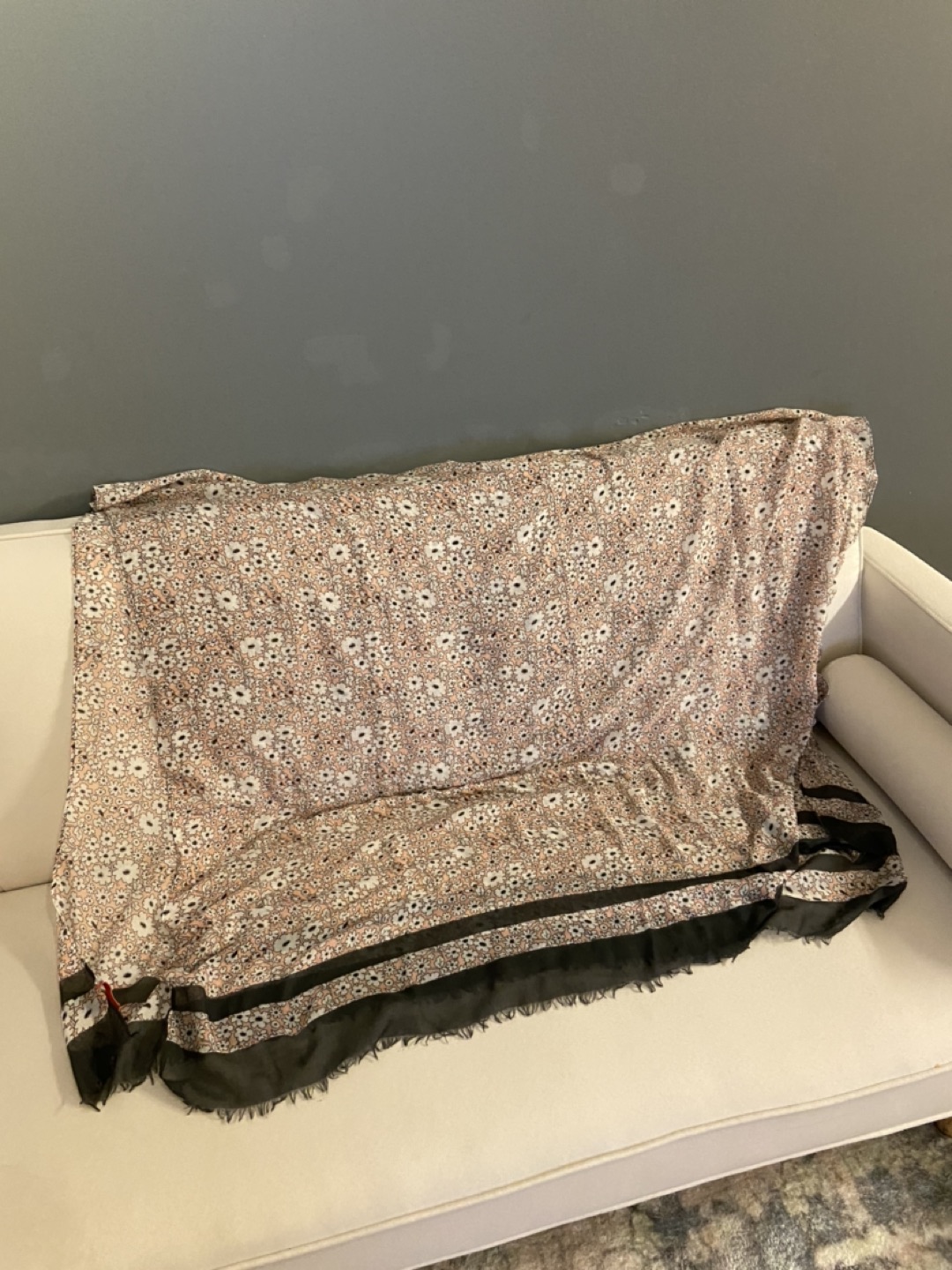 Pink and gray floral scarf - photo 3