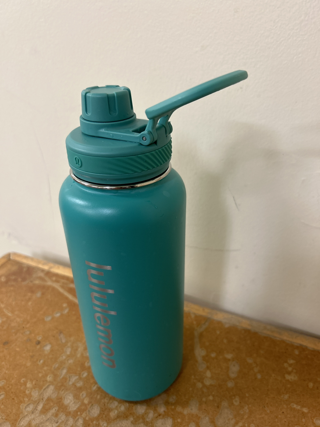Lululemon water bottle - photo 2