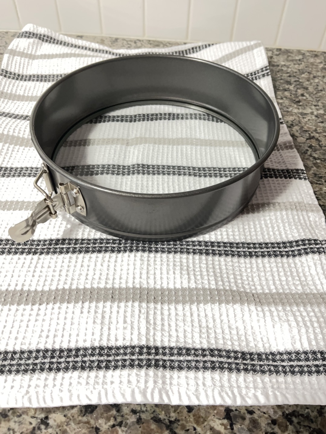 Non-Stick Springform Pan with Tempered glass base - photo 2