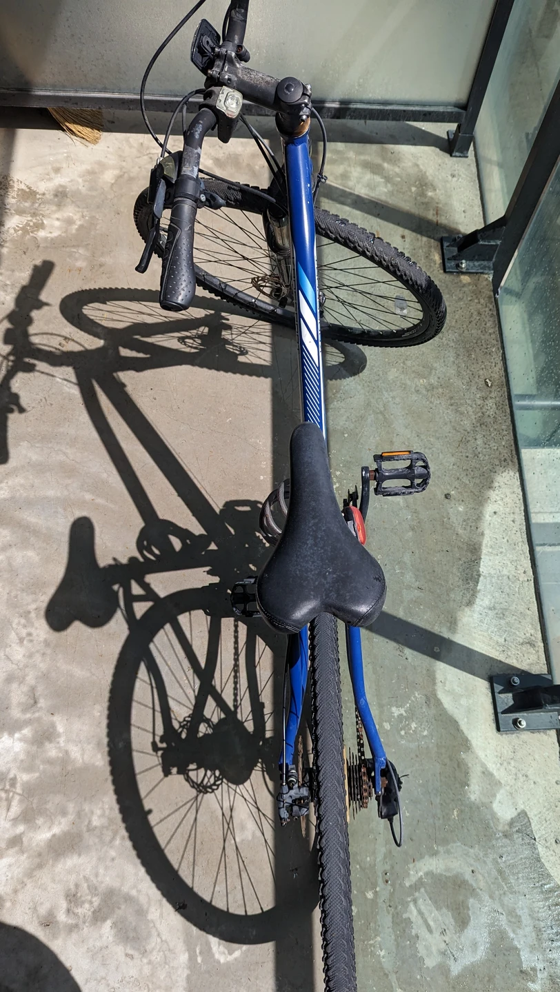 Bike - CCM hybrid bike - photo 3
