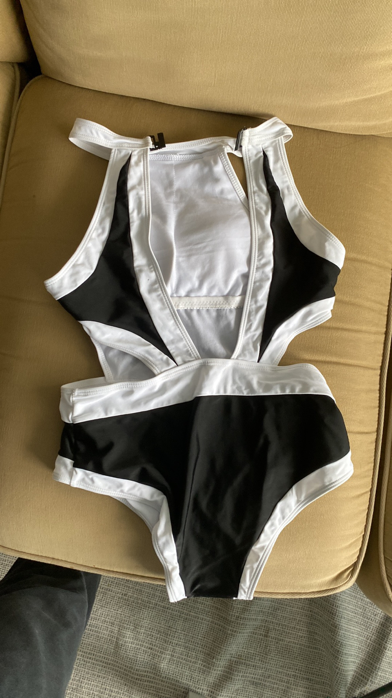 Swimsuit - brand new - photo 2