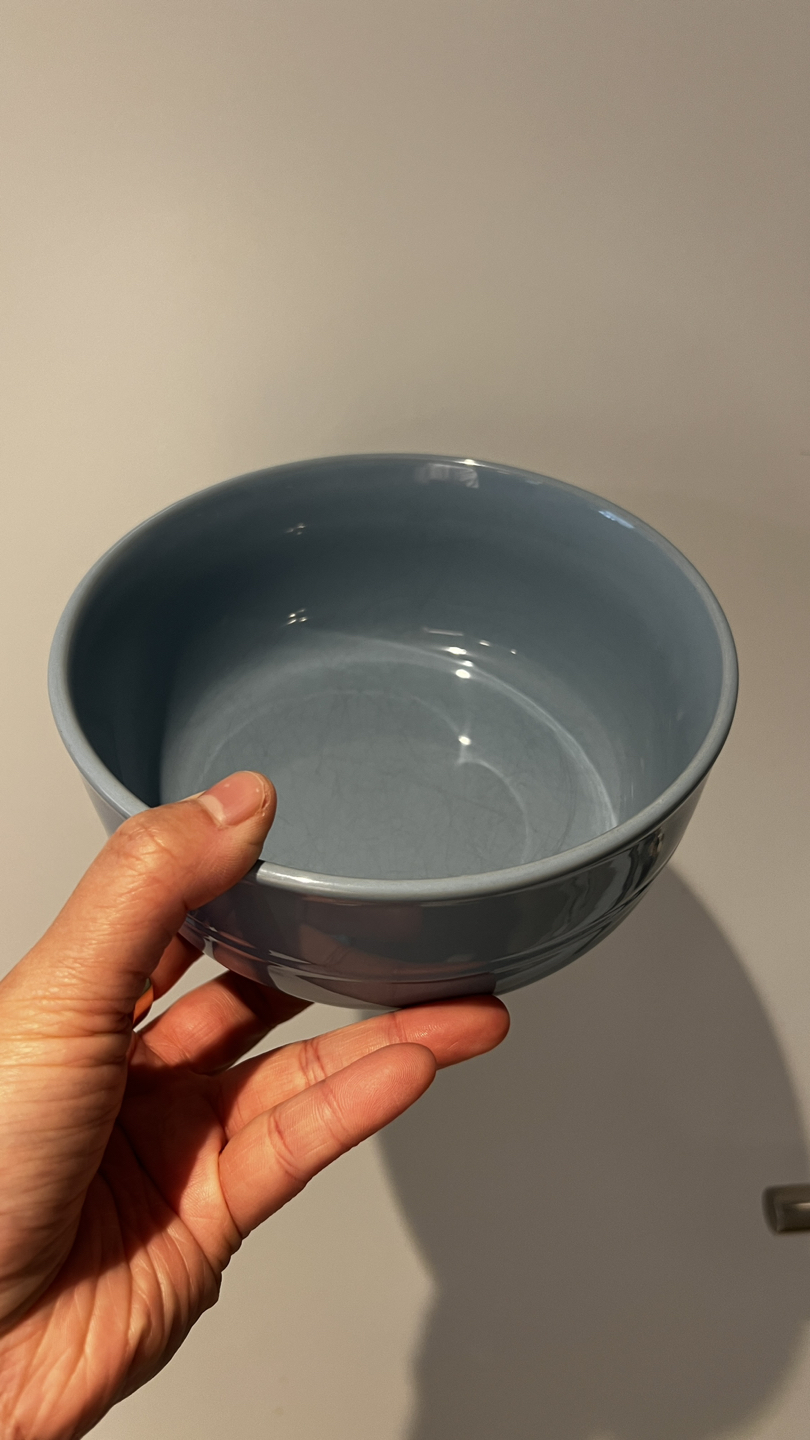 🍽️ Four 10.5” Dinner Plates and four 6.25” 24oz Cereal Bowls image indicator(3)