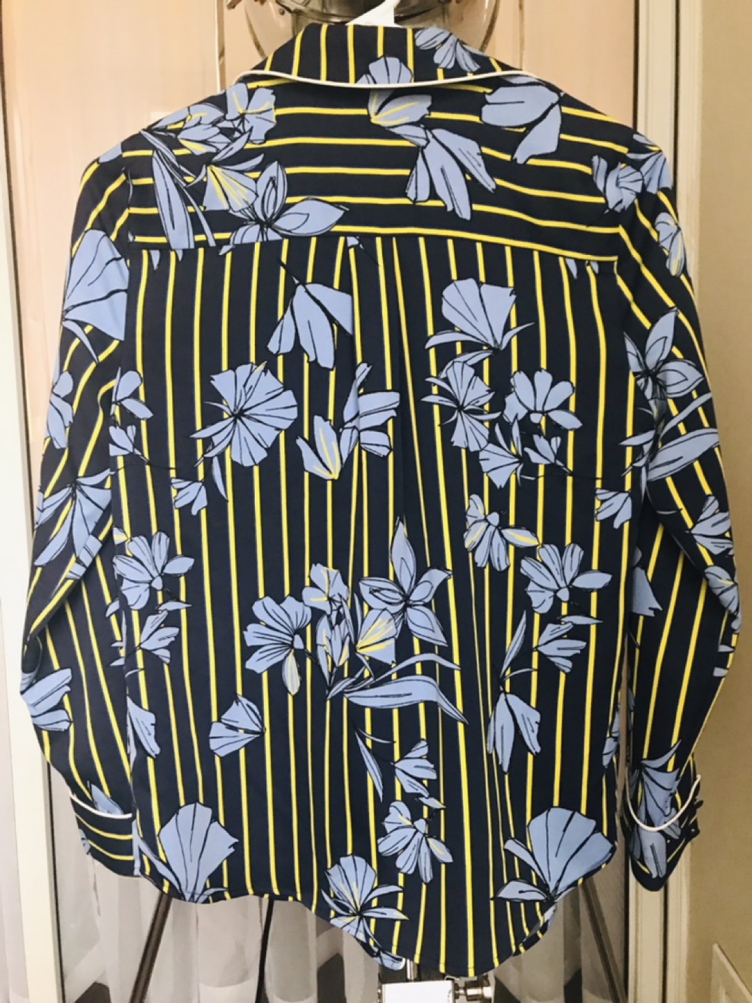 Nordstrom’s Halogen label floral striped pyjama style blouse XS - photo 2