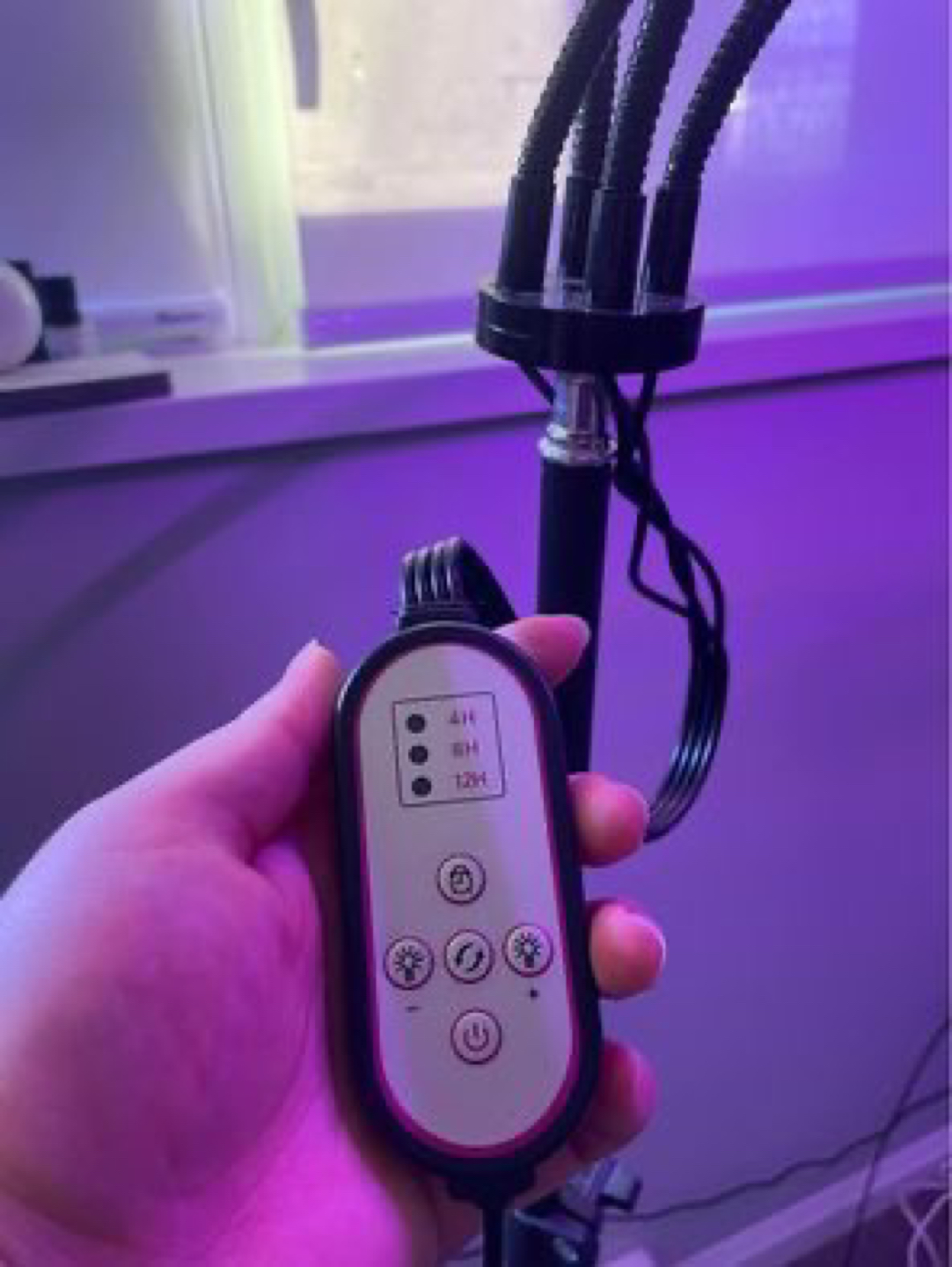 LED plant grow light (tripod) with remote - photo 3