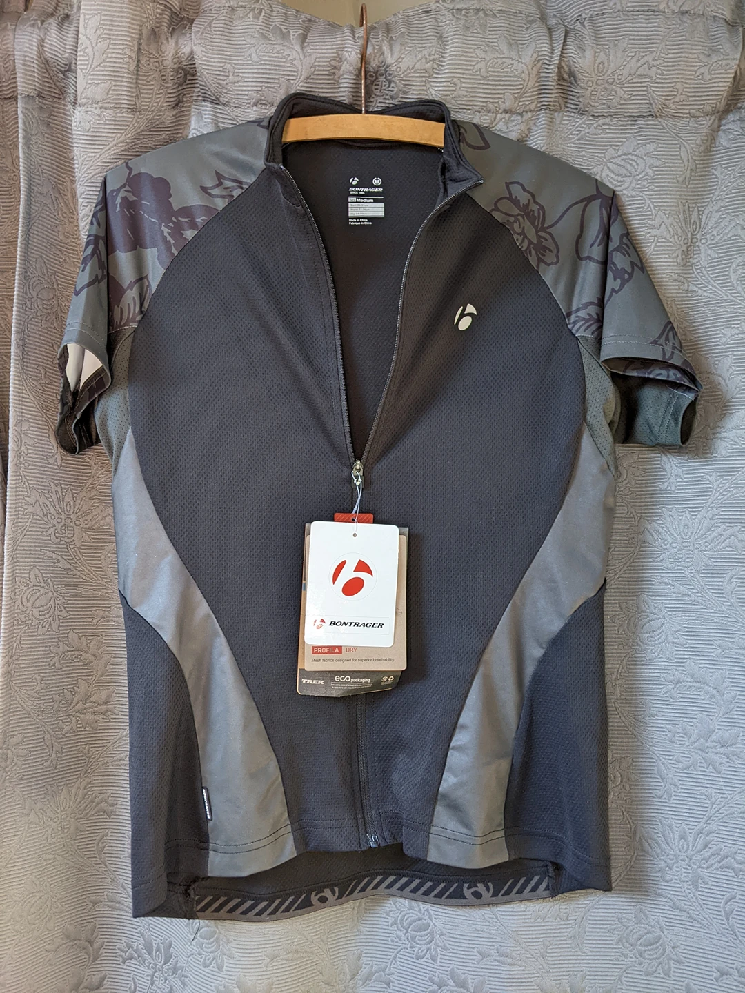 NEW Bontrager Cycling Jersey - photo 3
