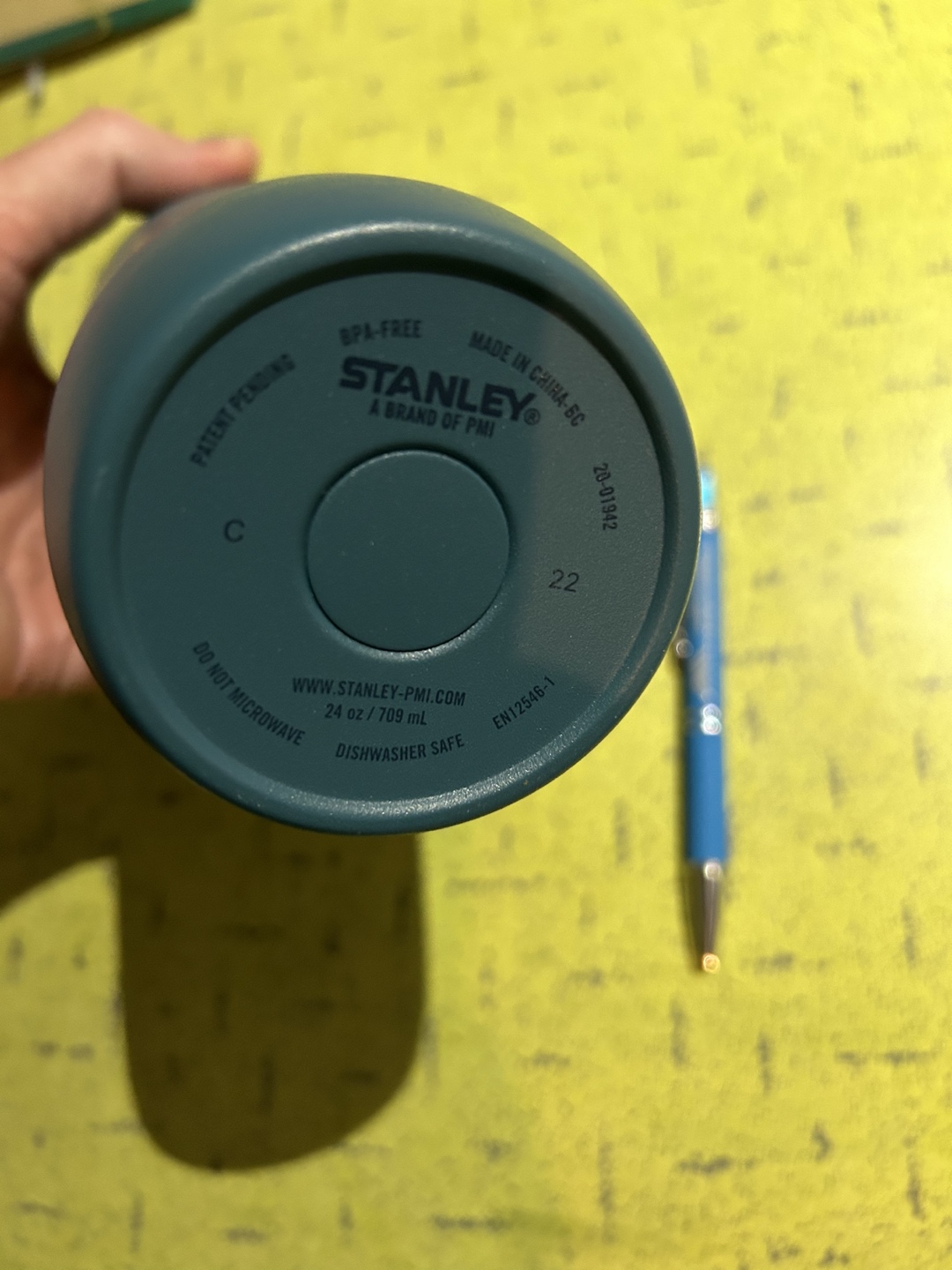Stanley insulated travel tumbler 24 oz - photo 2
