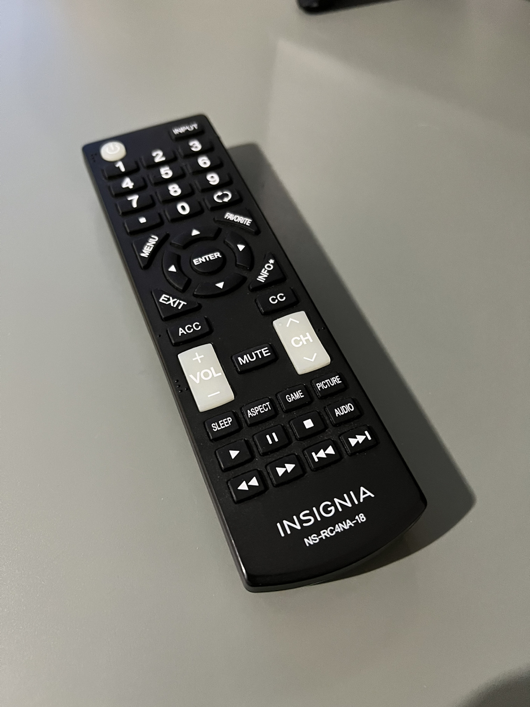 Insignia 32” LED TV - photo 3