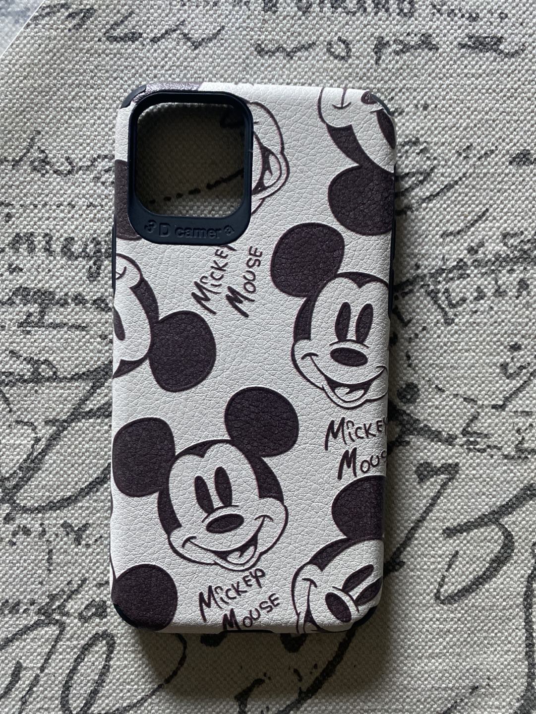 Brand NEW Mickey Mouse IPhone 11Pro Case! - photo 2