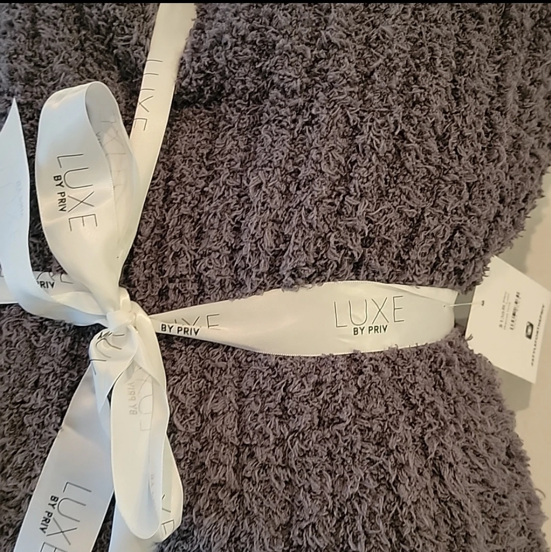 BLANKET OVERSIZED HEAVYWEIGHT THROW NWT, GRAY. - photo 4