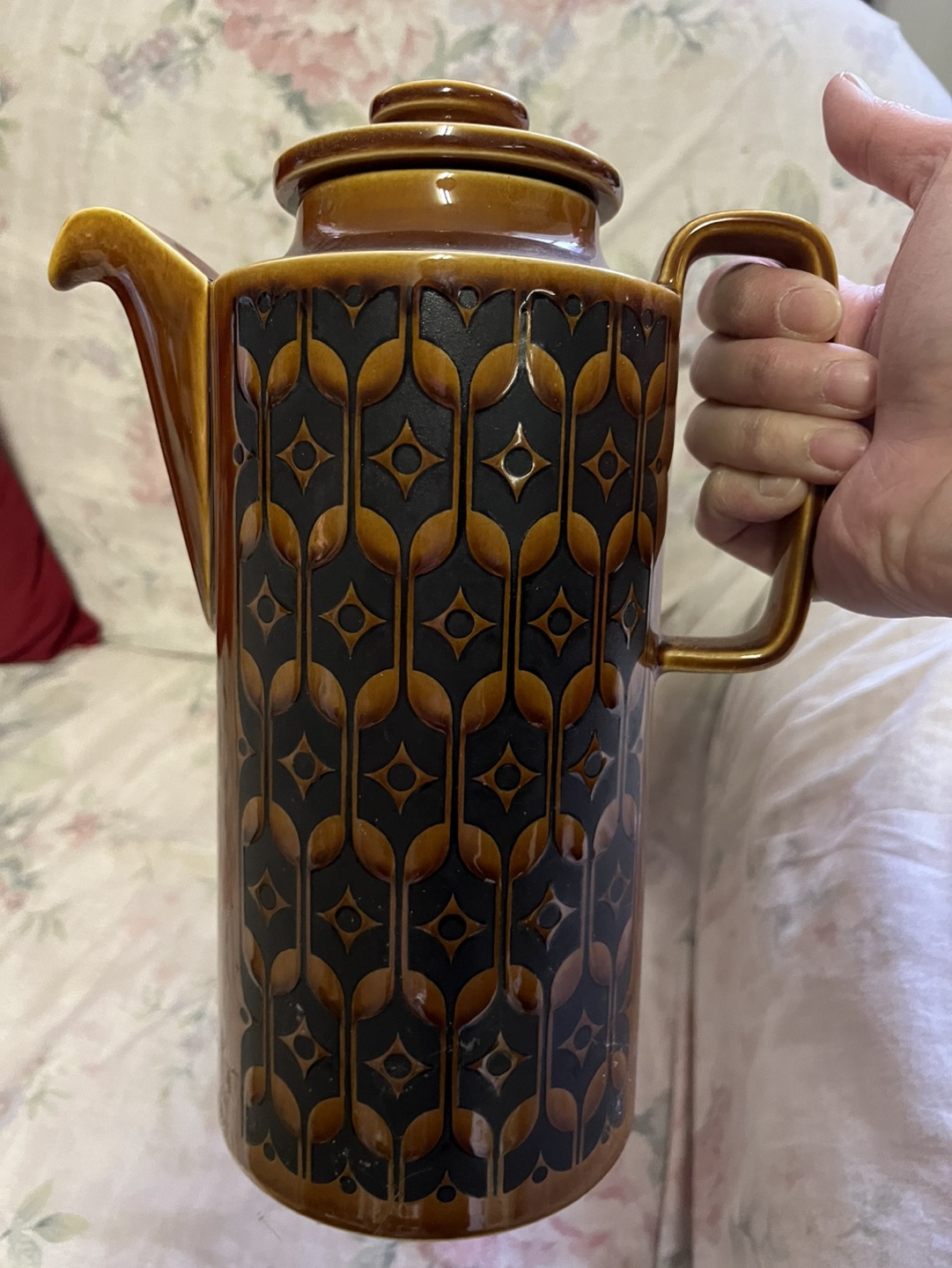 Vintage teapot thumbnail