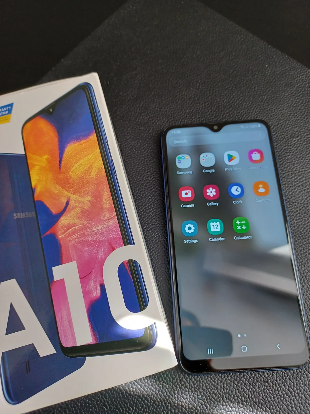 SAMSUNG GALAXY A10 - photo 2