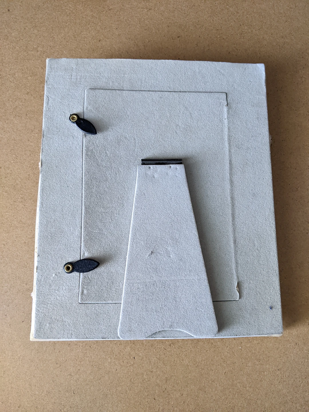 Lily Picture Frame image indicator(2)