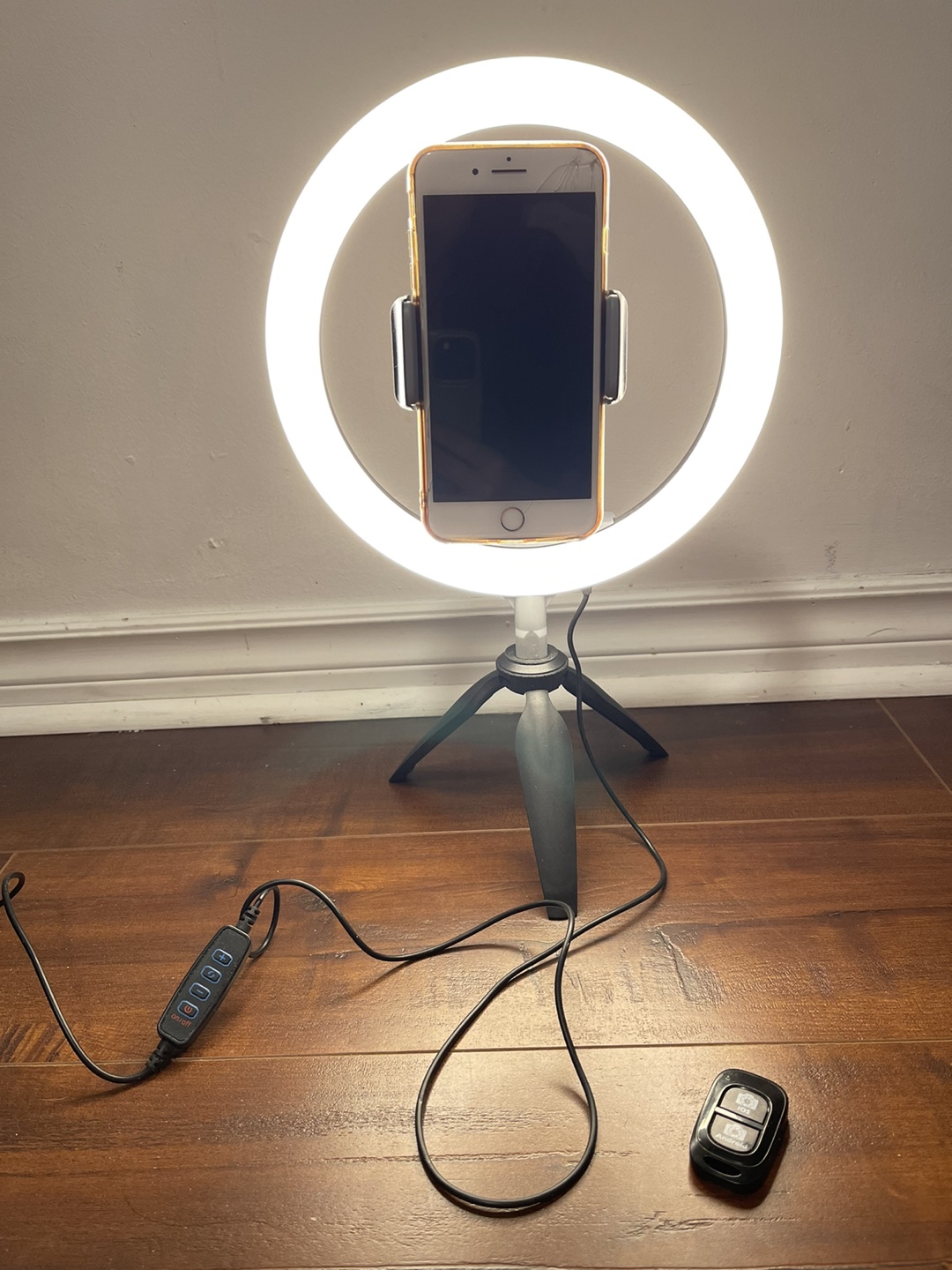 LED selfie adjustable Ring light w/ wireless remote thumbnail