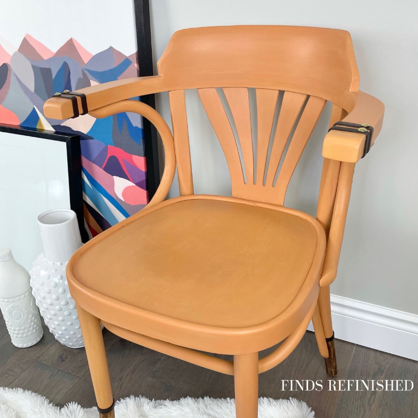 Bright & Modern Accent Chair. - photo 2