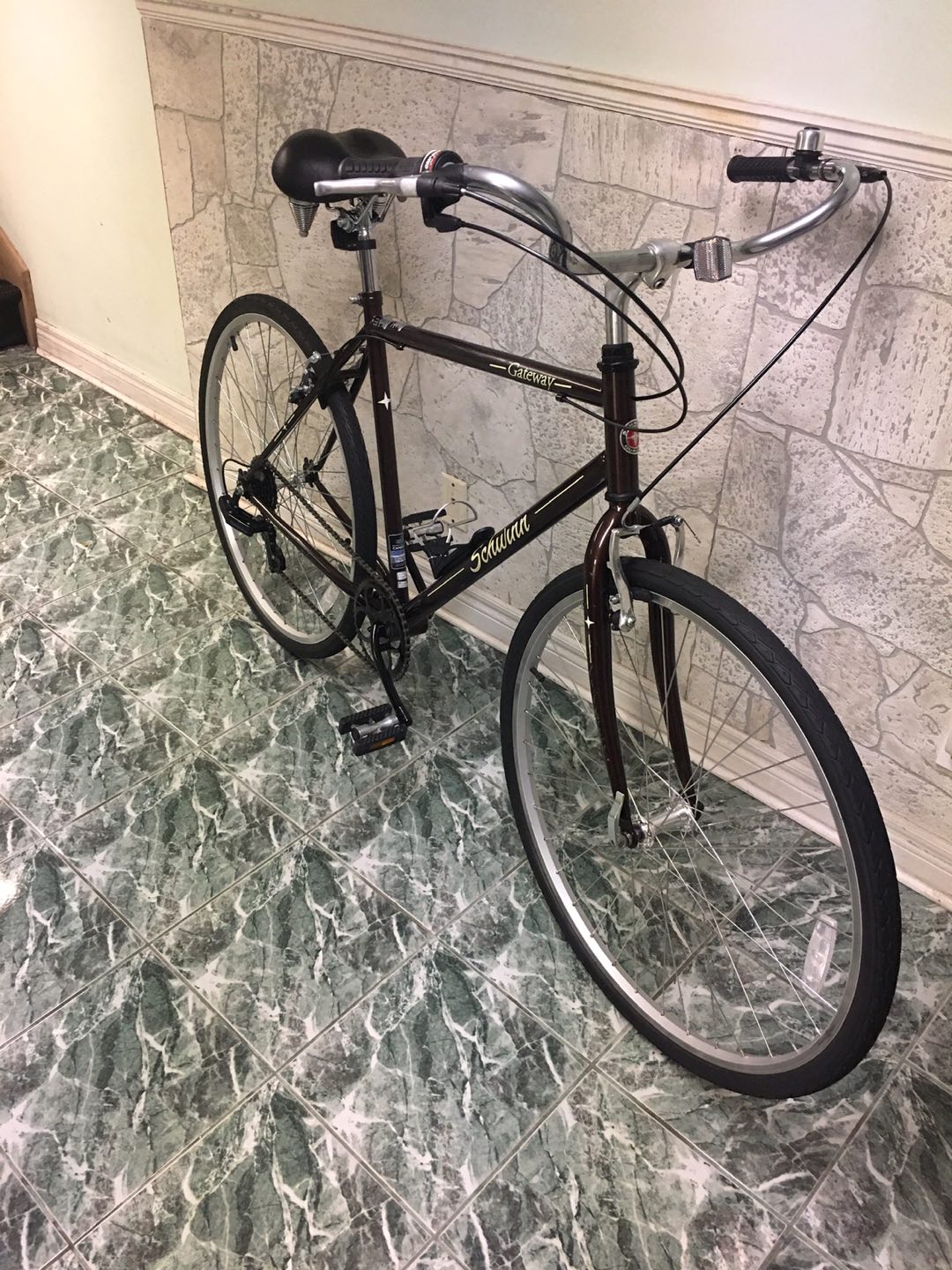 Schwinn Gateway Hybrid bicycle,