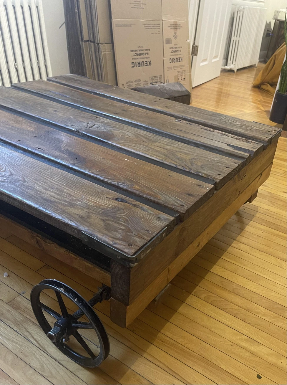 Homemade table with wheels - photo 5