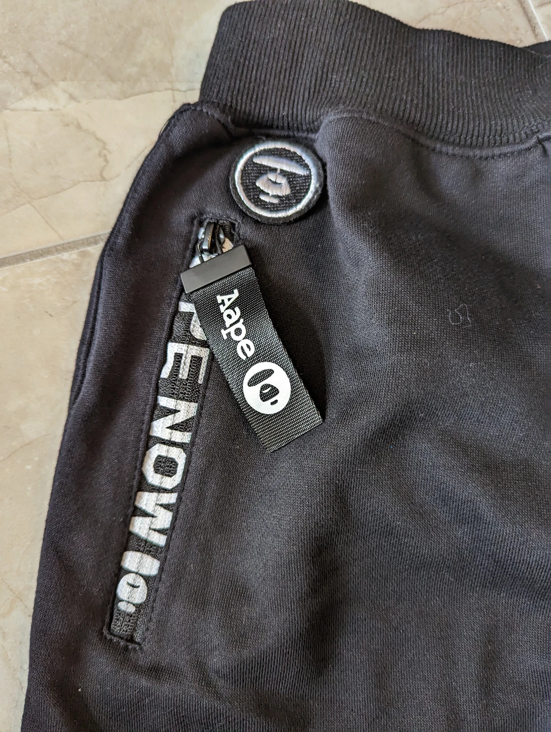 AApe sweatpants Size M 🥕 image indicator(4)