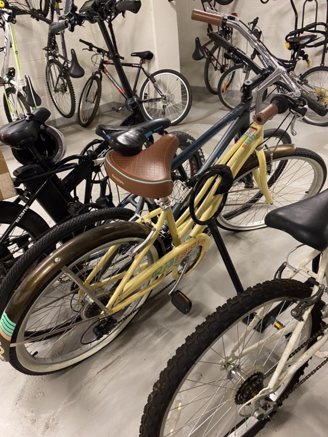 2 great bikes ☺️ yellow and blue. Almost new - photo 5