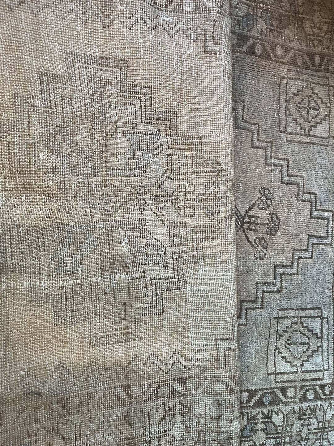 Medium size Turkish rug - photo 2