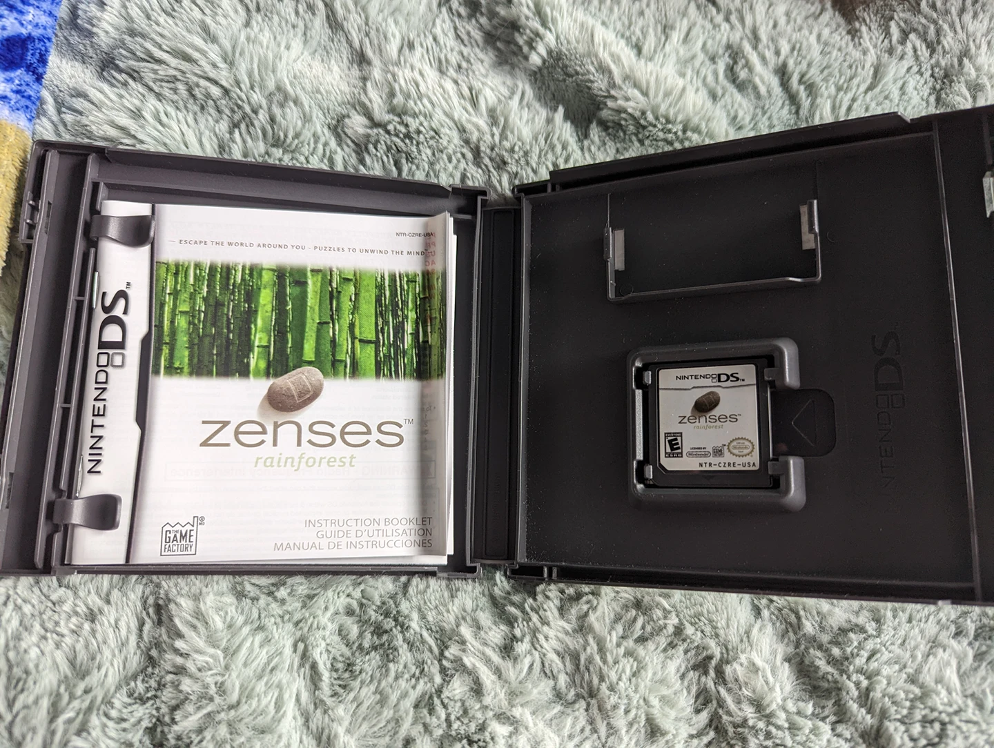 Nintendo Zenses Rainforest DS Game image indicator(2)