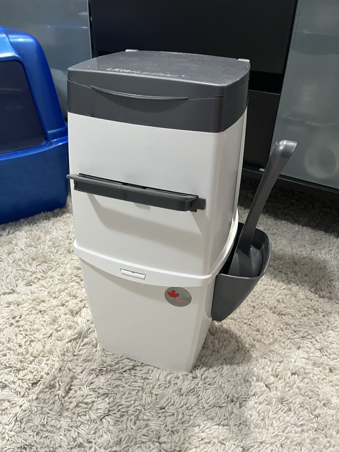 LitterLocker Cat Litter Disposal System thumbnail
