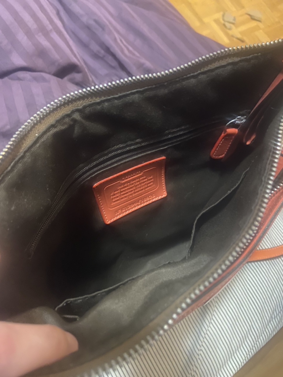Coach Crossbody purse - barely used - photo 2