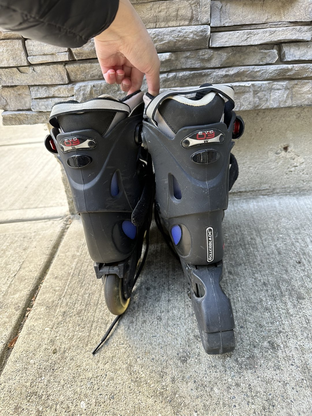 Women US size 6 rollerblades