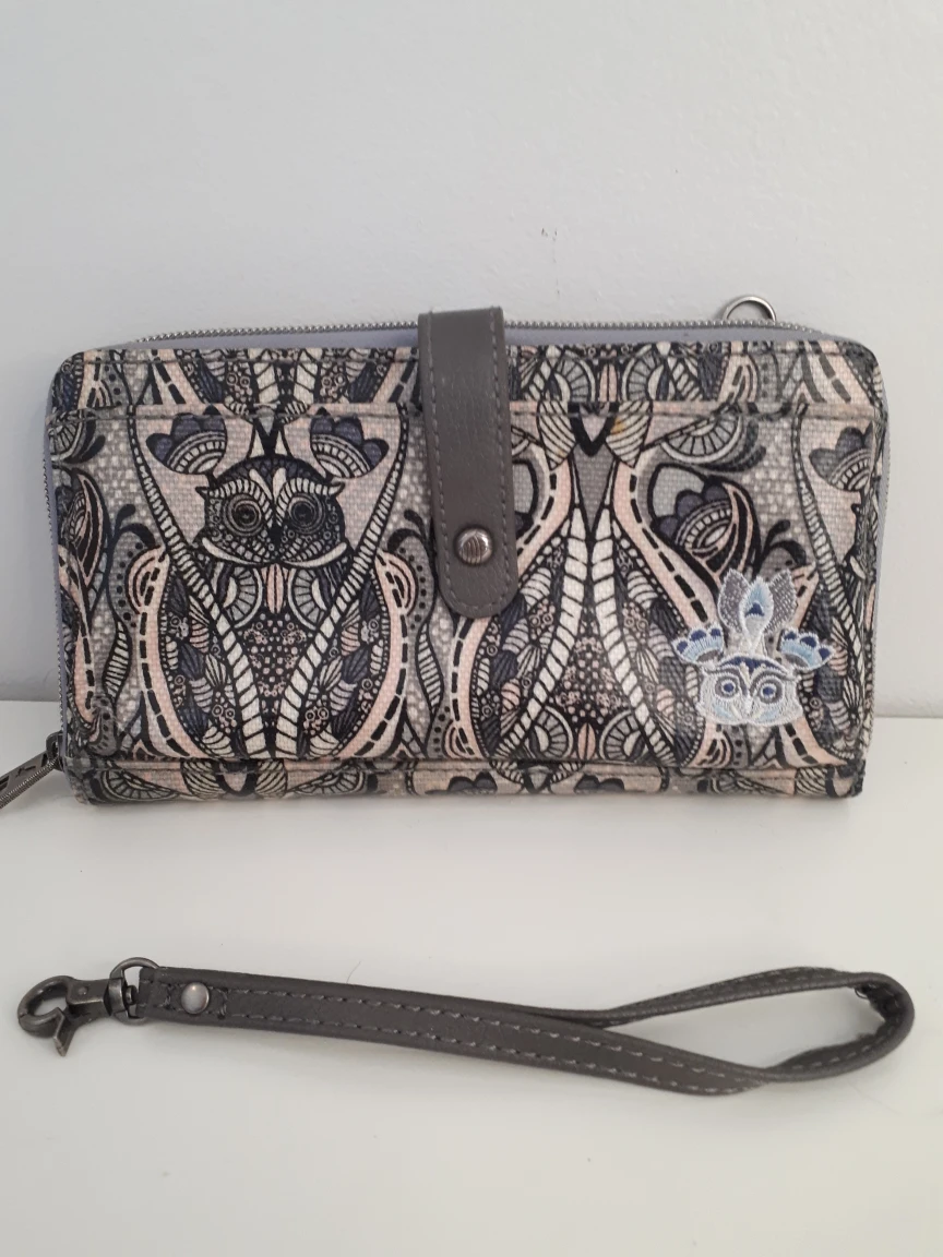 Sakroots Crossbody Wristlet Cellphone Wallet