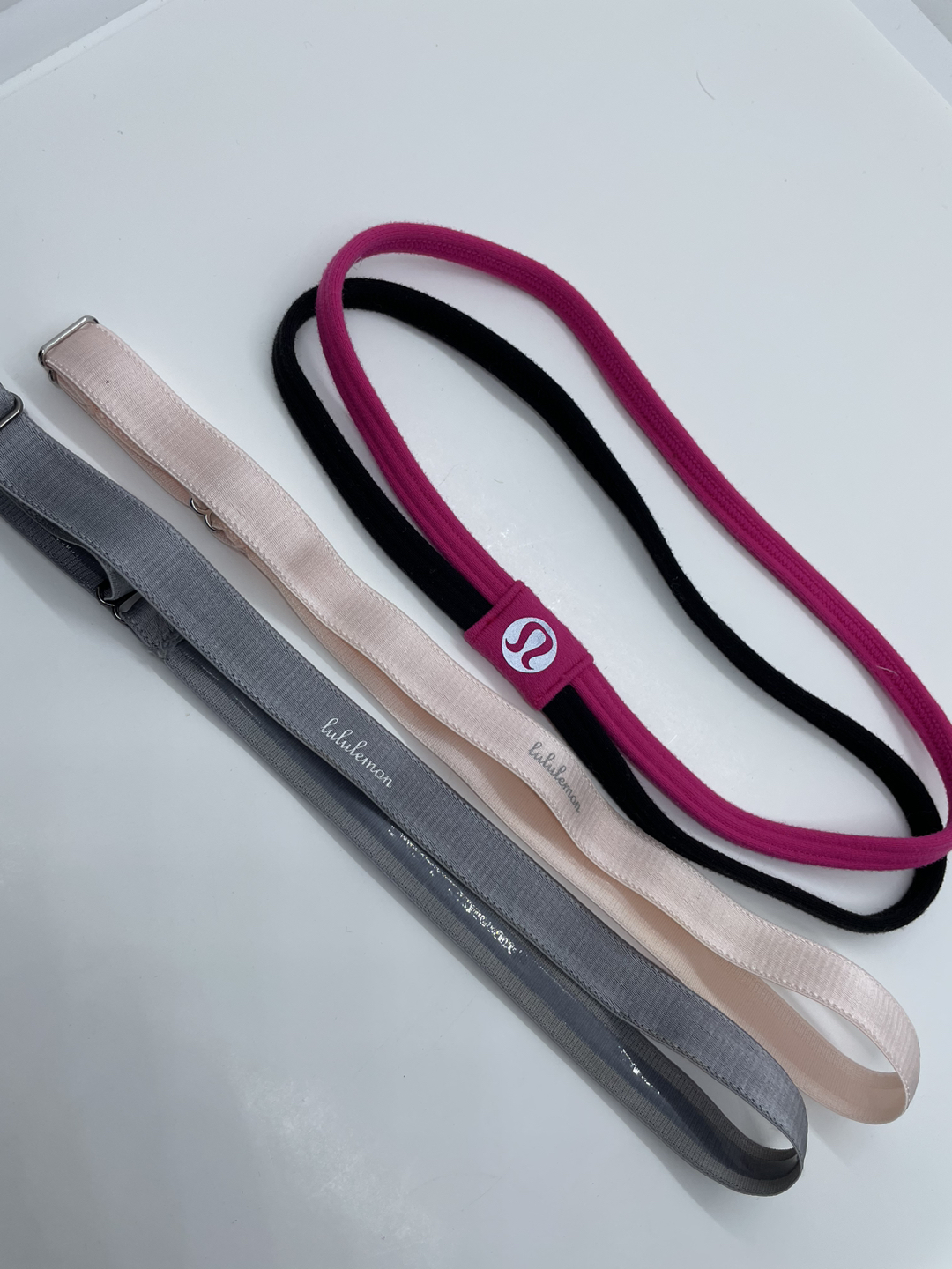 Set of 3 lululemon headbands 15$ - photo 2