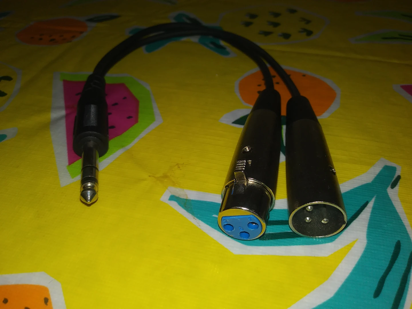 Audio Cables and connectors, three pin XLR image indicator(8)