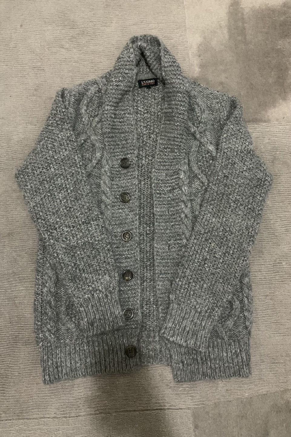 Knitted cardigan thumbnail