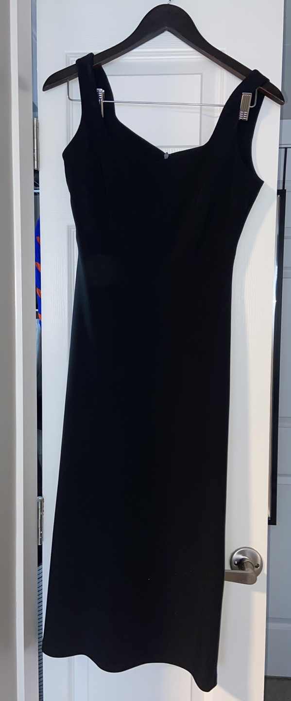 Black dress thumbnail