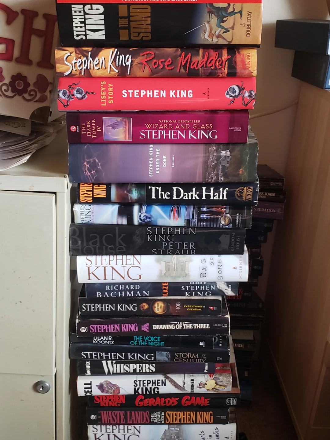 Stephen King and Dean Koontz Books - photo 2