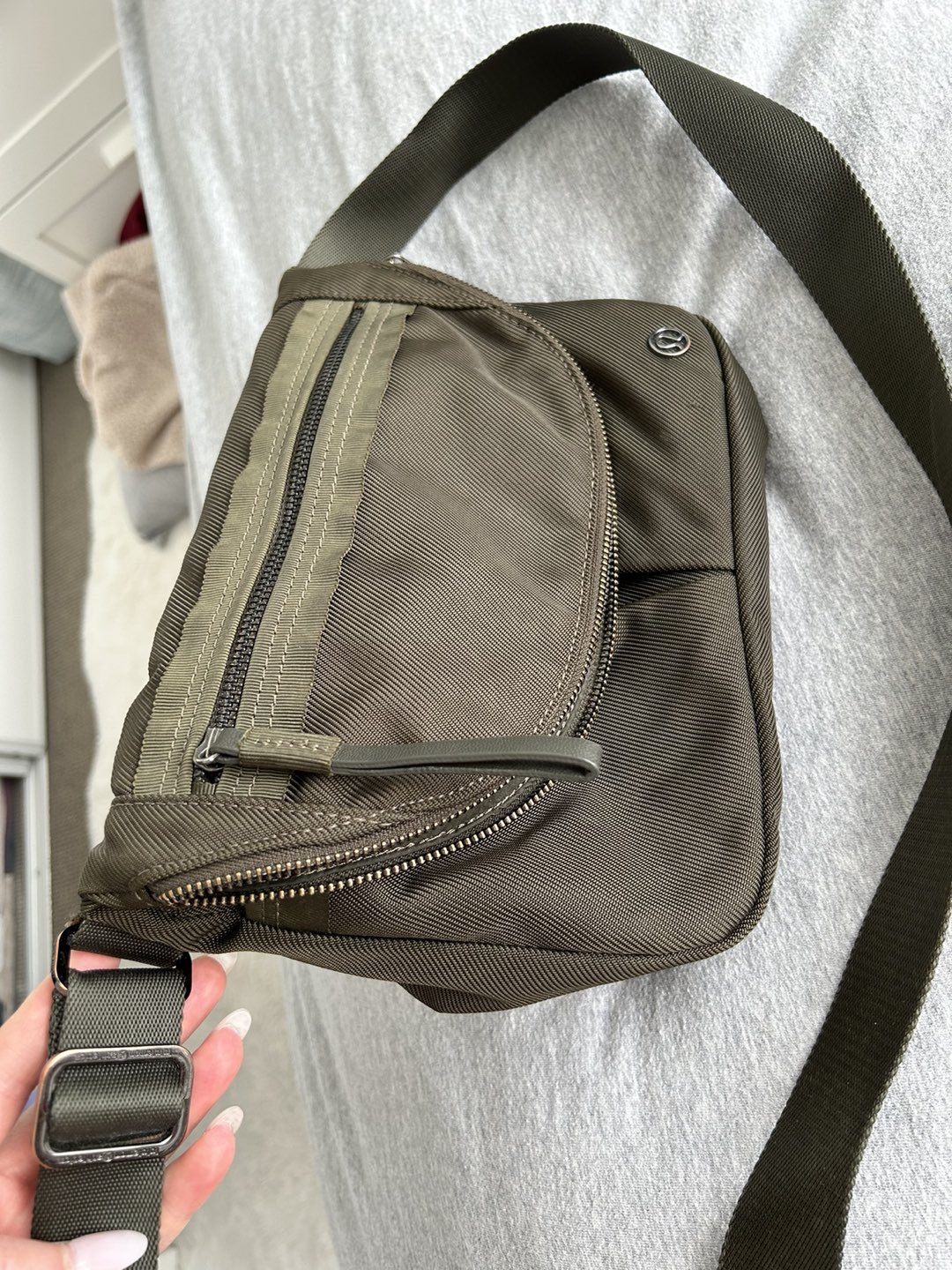 Lululemon crossbody bag - photo 4