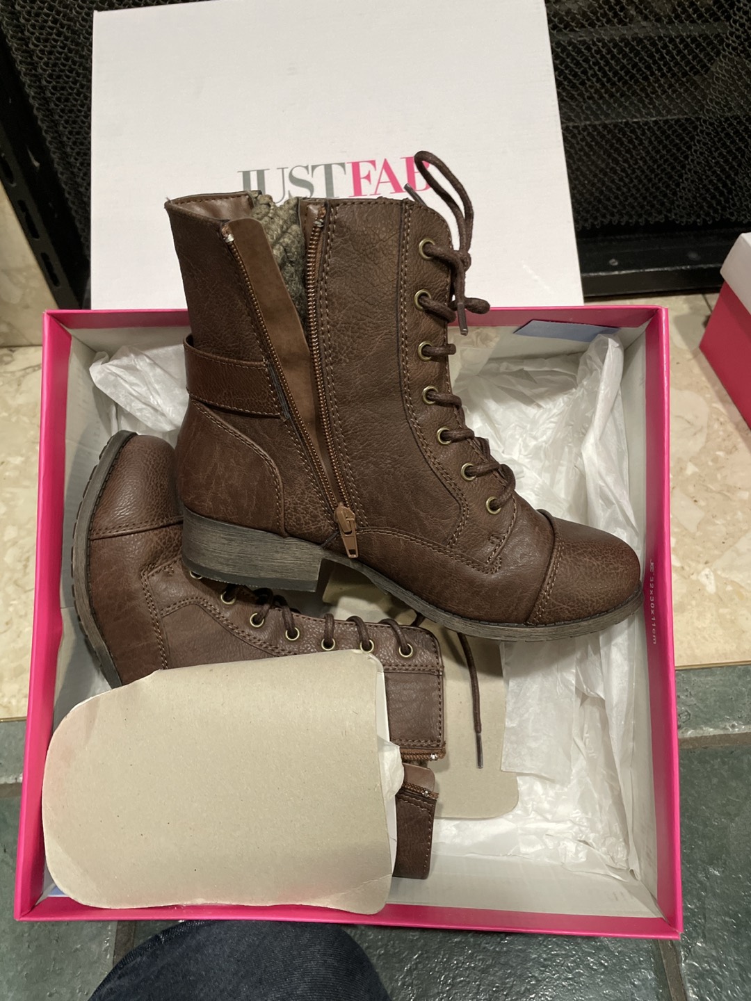 Semi high boots shoes thumbnail