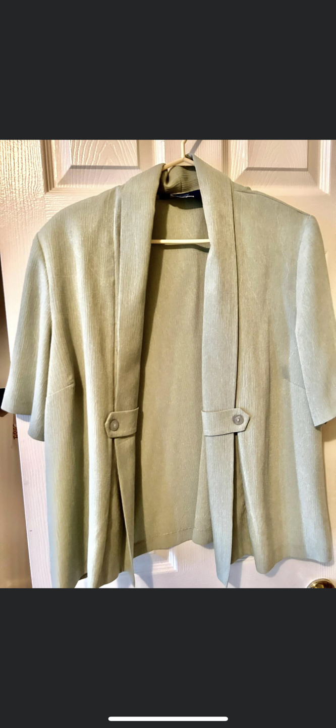 Women’s size 18 green blazer thumbnail