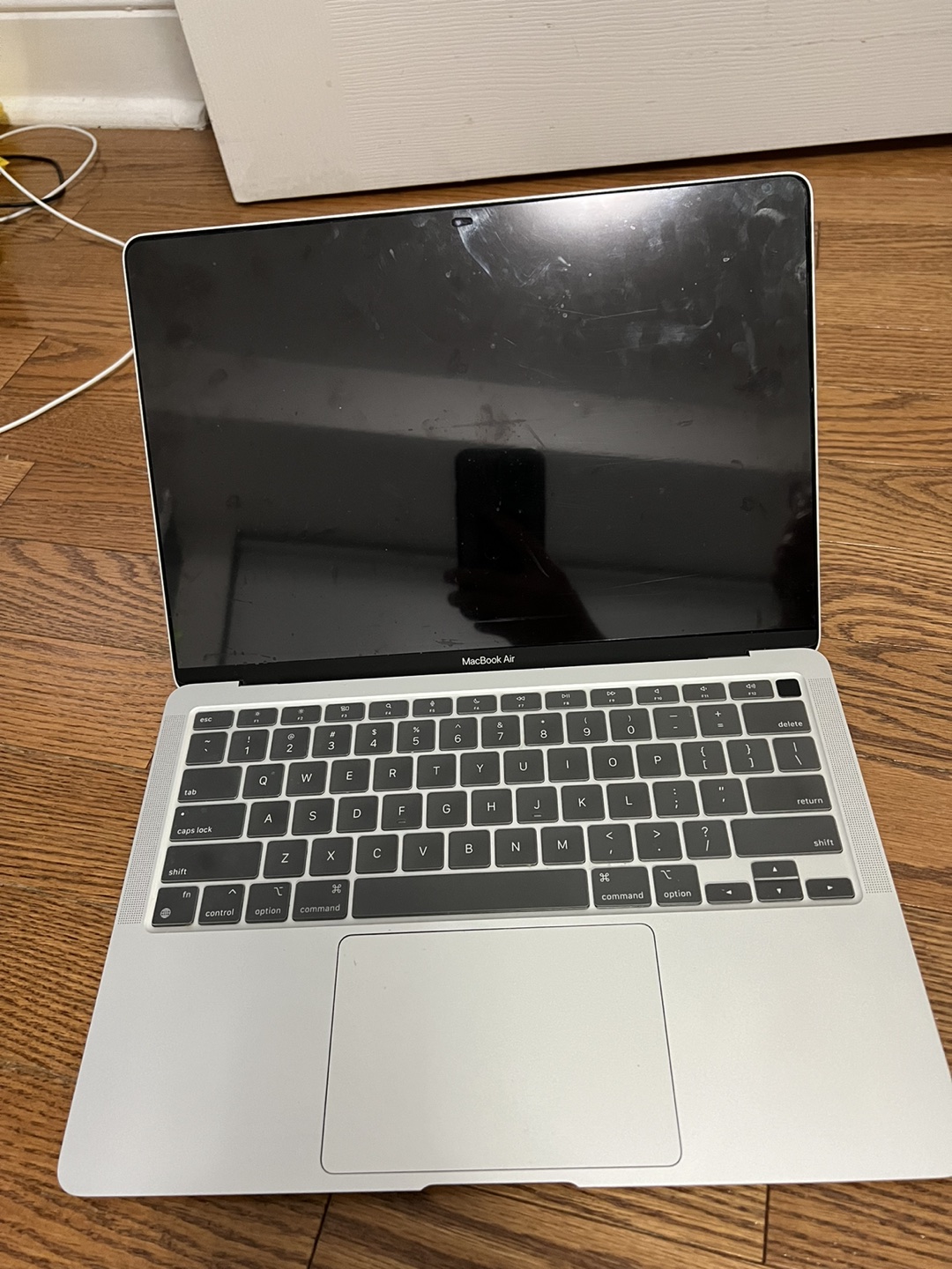 Macbook air m1 chip 2020 base model