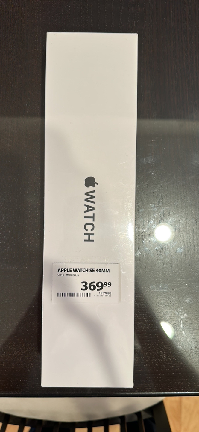 Apple Watch SE new sealed